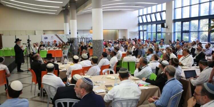 האבסורד: רבני הציונות הדתית קוראים לאחדות – אבל בנפרד