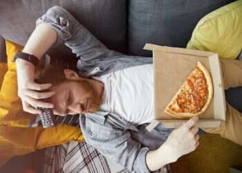 מחקר חדש מצא איך האוכל שאנחנו אוכלים משפיע על מצב הרוח שלנו