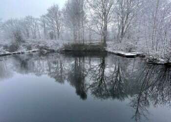 אגם במחוז לנקשייר, צפון אנגליה המשטרה באנגליה מחפשת אחר אישה ש"נעלמה באוויר"