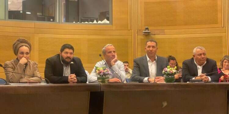 הכנס לרפואת הקצין שנפצע בפיגוע יצר אחדות שלא נראתה הרבה זמן בכנסת