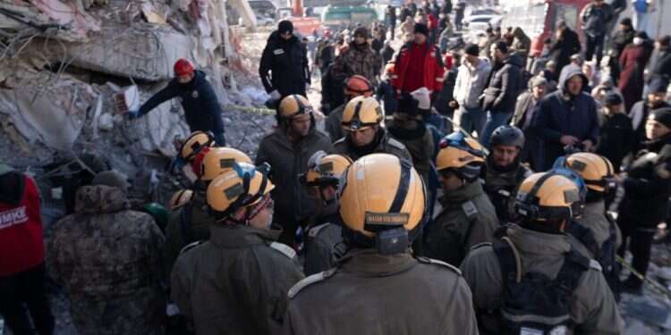 כוחות של משלחת החילוץ