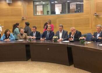 כינוס האחדות, שלשום שמחה רוטמן יצטרך לבחור בין ניצחון צר וקצר, לפשרה שתכניס אותו להיסטוריה
