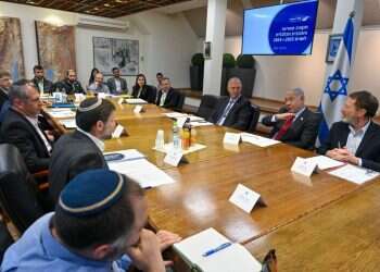 התוכנית הכלכלית של סמוטריץ': הפחתת ריכוזיות, צמצום רגולציה, וייעול המגזר הציבורי