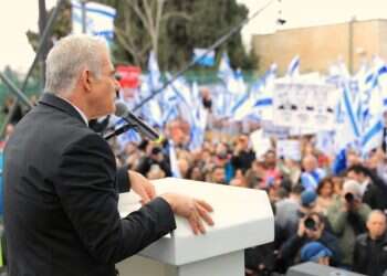 עשרות אלפים הפגינו נגד הרפורמה: הקריאות – "לפרוץ את הגדרות, לעלות על הכנסת"