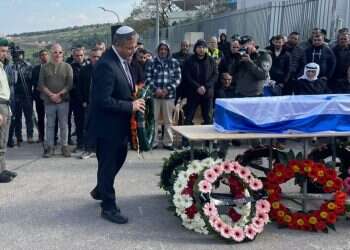 איתמר בן גביר בטקס הלוויה. צילום: לשכת השר לביטחון לאומי רס"ל אסיל סואעד הובא למנוחות: "כל מה שיאמר כאן היום, לא יוכל לתאר את דמותך ומי שאתה"