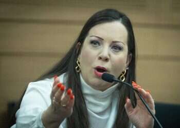 מחאה כוחנית: מתנגדי הרפורמה לא אפשרו לח"כ גוטליב להוציא את בתה בעלת הצרכים המיוחדים