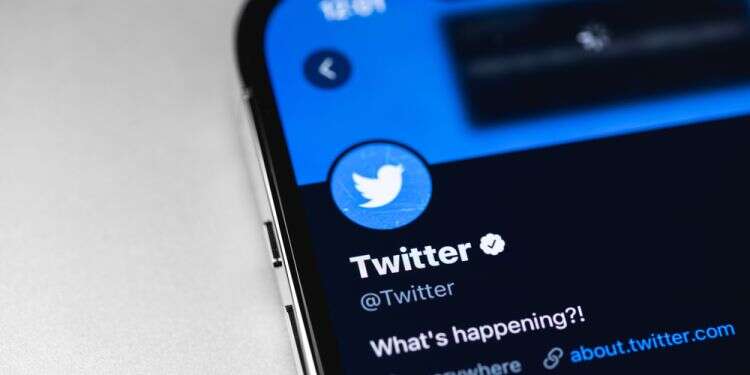 בעקבות טוויטר: פייסבוק ואינסטגרם יתחילו לגבות תשלום תמורת וי כחול