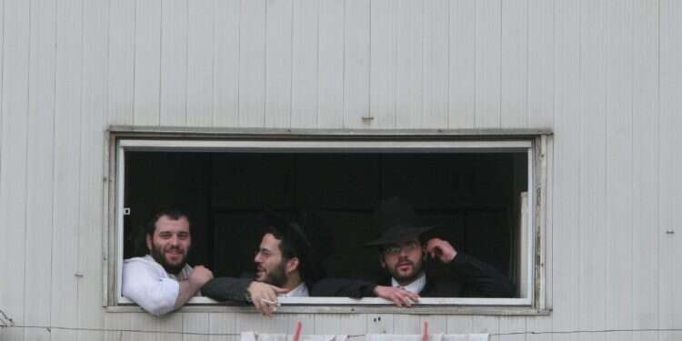 צילום: מרים צחי מעשה בחלון שבור, גברים קשוחים ועט פיילוט אחד