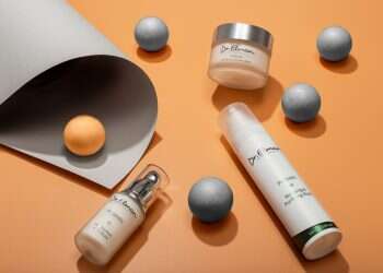 לא רק בגיל ההתבגרות: ממה נגרמת אקנה בגיל מבוגר וכיצד לטפל?