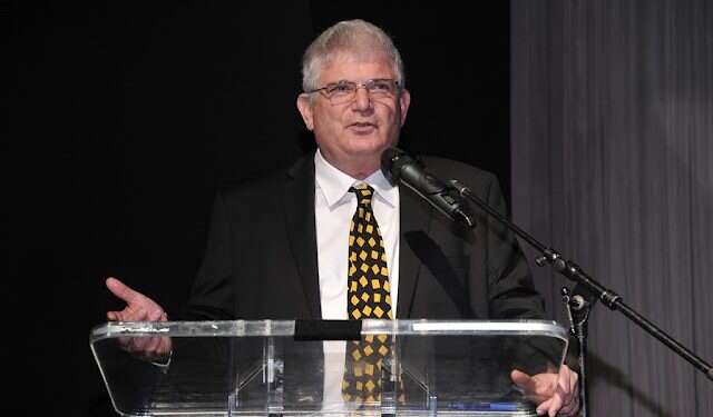 זאב רז המשטרה פתחה בחקירה נגד זאב רז בחשד להסתה לאלימות