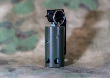 "תן למנהלת, מתנה מחבר שלי": כתב אישום נגד תלמיד שניסה להניח רימון הלם בבית הספר