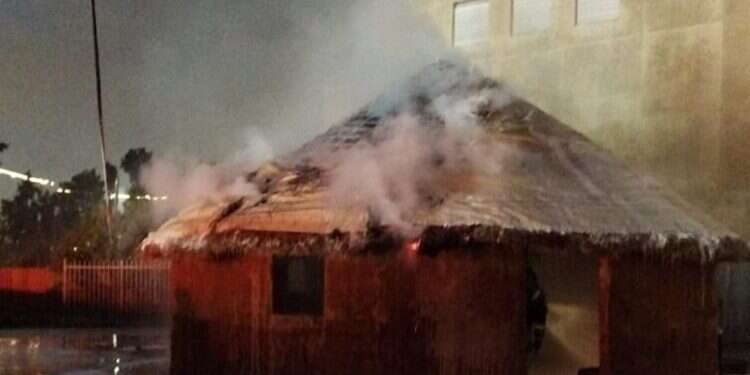 לוד: שני ערבים נעצרו בחשד שהציתו מבנה אתיופי מסורתי שהיה סמל דו-קיום