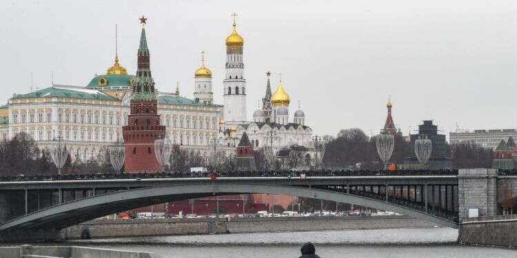 הצעד הבא של פוטין: שלילת אזרחות ממתנגדיו