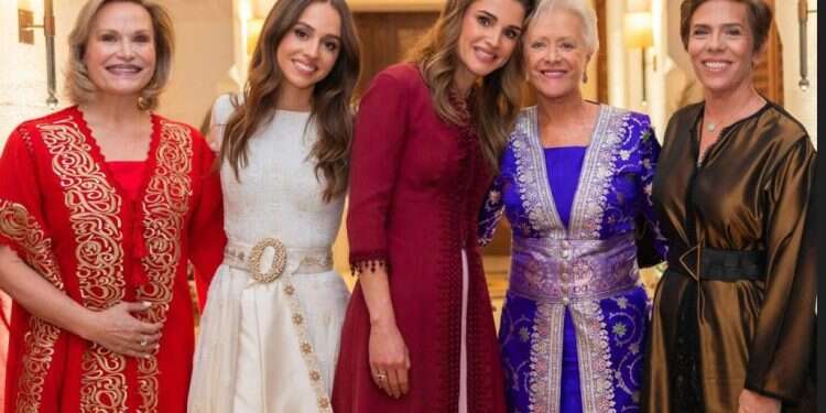 בליווי דרבוקות וחלילים: בית המלוכה הירדני חוגג חתונה ראשונה