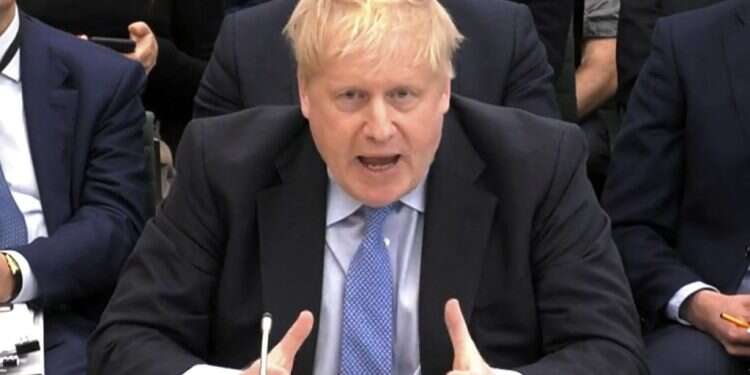 "עם יד על הלב": בוריס ג'ונסון העיד בפרשת מסיבות הקורונה