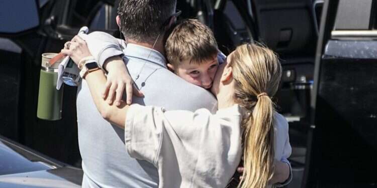 ארה"ב: טרנסג'נדרית פרצה לבי"ס נוצרי שמרני ורצחה 3 ילדים ו-3 אנשי צוות