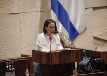 לא סותר: יש התנדבות עצומה ויש מדינה מתפקדת