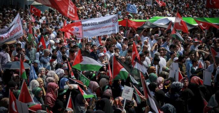 תומכי חמאס בטורקיה, ארכיון. צילום: עימאד נאסר, פלאש 90 שב"כ עצר ארבעה סטודנטים מיו"ש שגוייסו על ידי פעילי חמאס בטורקיה