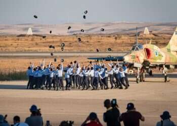 מפקד בית הספר לטיסה: "לצוערים מהפריפריה יש חוסן גבוה יותר"