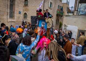 כדאי לאכול ומותר לערבב אלכוהול – טיפים לשתייה נכונה, בטוחה ומהנה