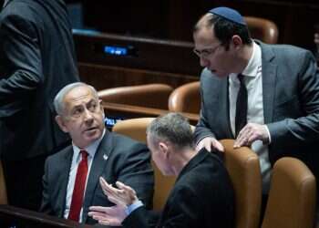 קרב האשמות בימין: מי אחראי לכישלון בהעברת הרפורמה?