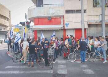 שלב אחרי שלב: כך סיכלו בתי המשפט את היכולת של ישראל להתמודד עם המסתננים