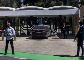 במקום להציל את החברה בישראל, הרצוג בחר להגן על עצמו