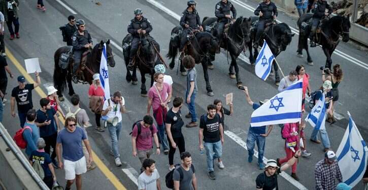 איך לעזאזל יצאו לרפורמה המשפטית בלי שום הסברה