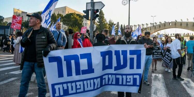 הפגנת הימין בעד הרפורמה במערכת המשפט. צילום: אריה לייב אברמס - צילום - פלאש 90