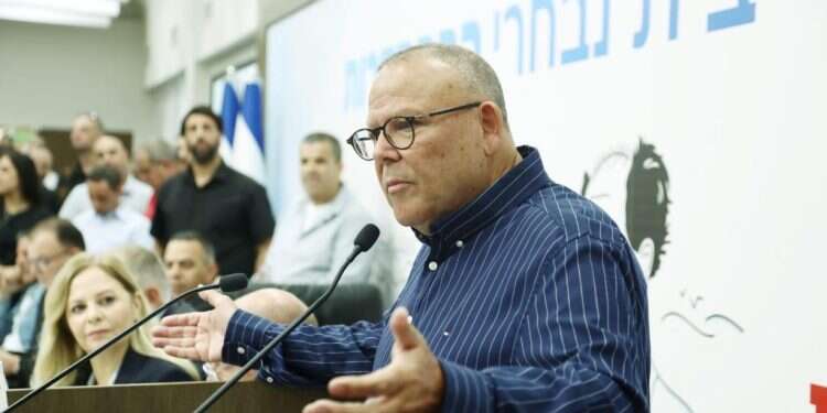 שביתה כללית במשק, הטיסות בנתב"ג נעצרו