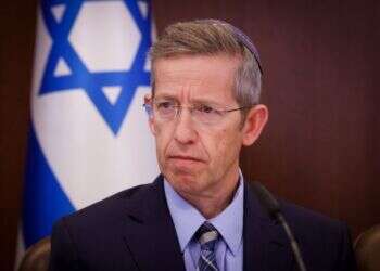 המזכיר של נתניהו על מתווה הפשרה: "בסיס למשא ומתן, אך הפערים גדולים"