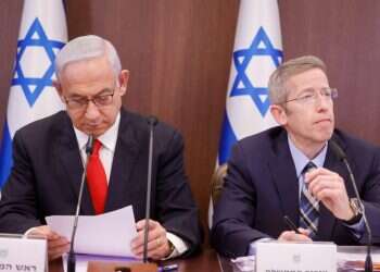 המזכיר של נתניהו על מתווה הפשרה: "בסיס למשא ומתן, אך הפערים גדולים"