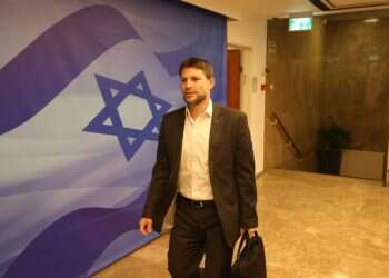 המערכת המשפטית נטלה לעצמה כוח מוחלט, כעת הממשלה נוטלת אותו לעצמה