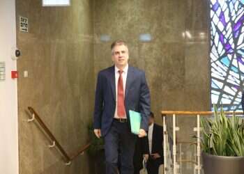 המערכת המשפטית נטלה לעצמה כוח מוחלט, כעת הממשלה נוטלת אותו לעצמה