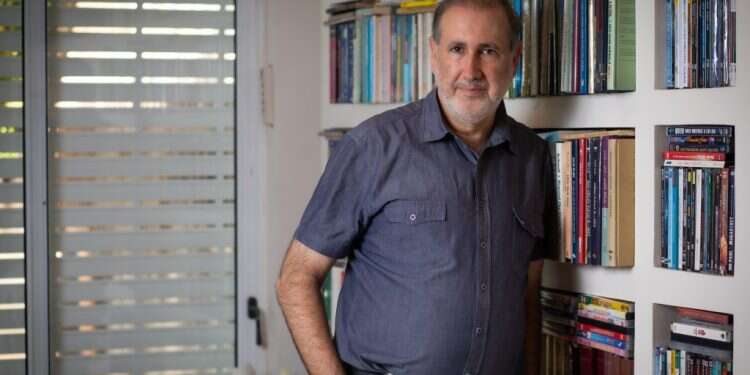 "כל אחד מרשה לעצמו לפנות בלשון בוטה לאנשי סמכות, אפילו לראש הממשלה"