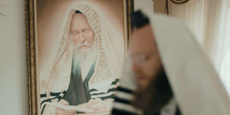 בשם האב, כאן 11 בשם האב: כשאומרים לך לזרוק את השכל, זה תמרור אזהרה