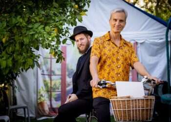 מפגש עם הרב נחימובסקי הוביל את אברי גלעד לערוך חופות כדת משה וישראל