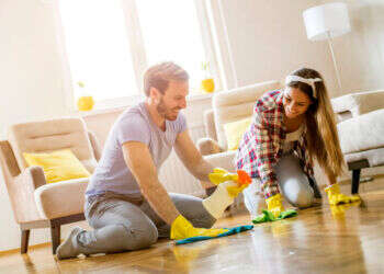 לנקות את הזוגיות לפסח: איך להשתחרר ממשקעי עבר בתוך קשר?