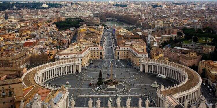 הוותיקן. צילום: אסתר רוביאן, פלאש 90 משבר כלכלי בוותיקן: הקרדינלים יתחילו לשלם שכר דירה
