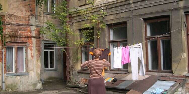 לאה גולדברג כתבה על