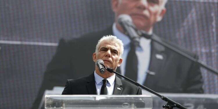 האם המגזר החילוני נושא בנטל?