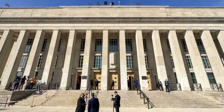 מי אחראי לעריכות שעברו המסמכים שהודלפו מהפנטגון