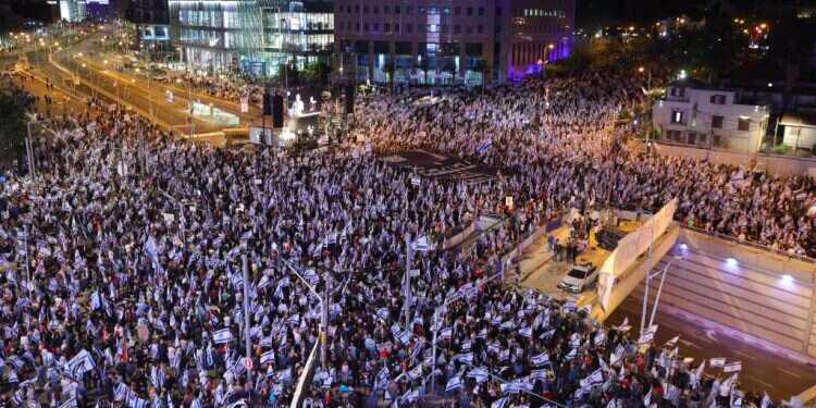 הפגנה נגד הרפורמה המשפטית. צילום: EPA