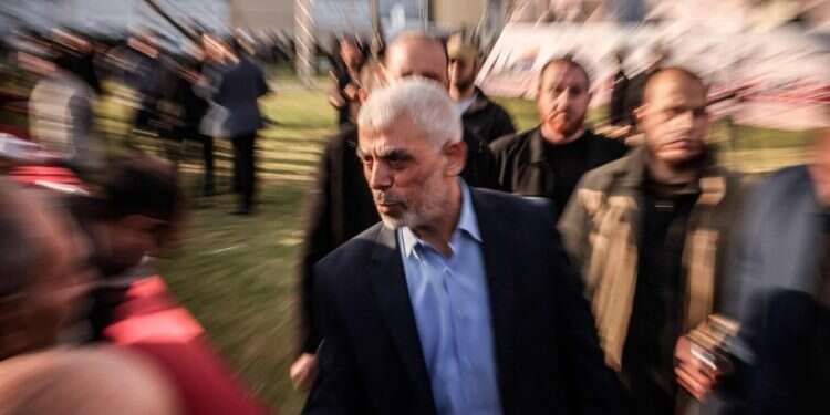 יחיא סינוואר. צילום: AFP הדיון על מקום המקדש: המסורת צודקת ולא המחקר החדש