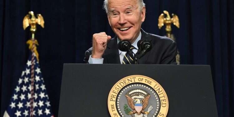 ביידן הכריז שיתמודד שוב. צילום: AFP בגיל 80, ביידן הכריז שיתמודד פעם נוספת לנשיאות: 6 הערות על סיכוייו