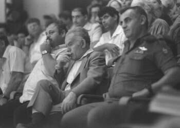 כמנהיג איתן ומחושב, יצחק שמיר ידע ש"הערבים אותם ערבים"