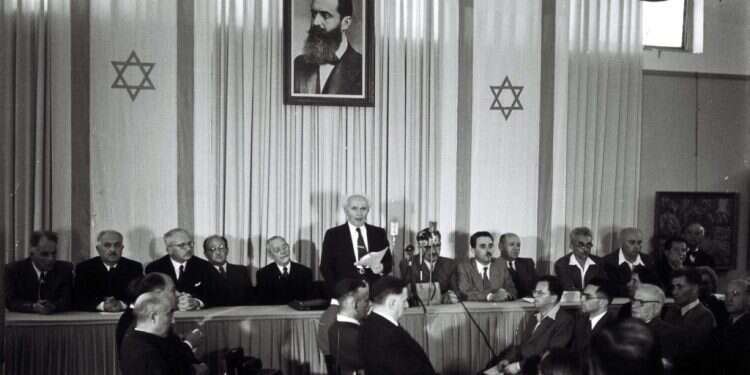 צילומים: קלוגר זולטן, לע