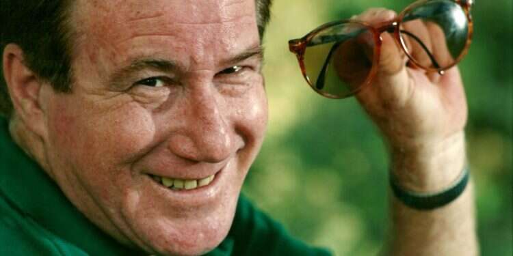 אהוד מנור. צילום: משה שי/פלאש90 אהוד מנור זיהה בשיר שלו נקודה מיוחדת – מתוך ההבדלים בינינו נוצרת הישראליות