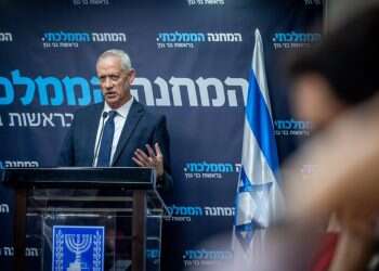 מה יש בגנץ שאין בלפיד ומה מוכיחה נסיקתו בסקרים?