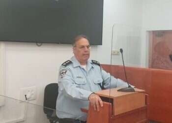 סנגורו של רה"מ לראש צוות תיק 1000: הבאתם עדה כי ידעתם שהיא עוינת לנתניהו